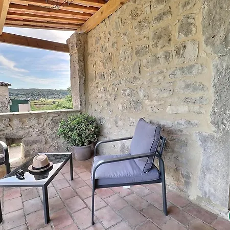 Le Des Monedes Holiday home Saint-Andre-de-Cruzieres